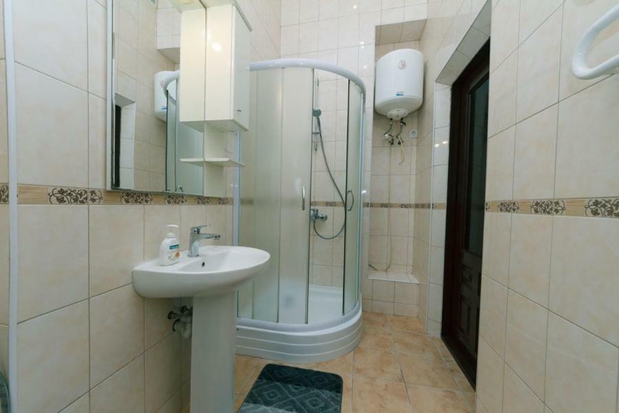Apartment On Saksahanskoho Street Kiev Dış mekan fotoğraf