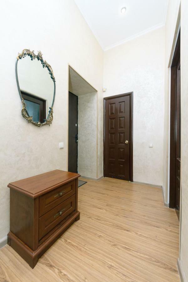 Apartment On Saksahanskoho Street Kiev Dış mekan fotoğraf